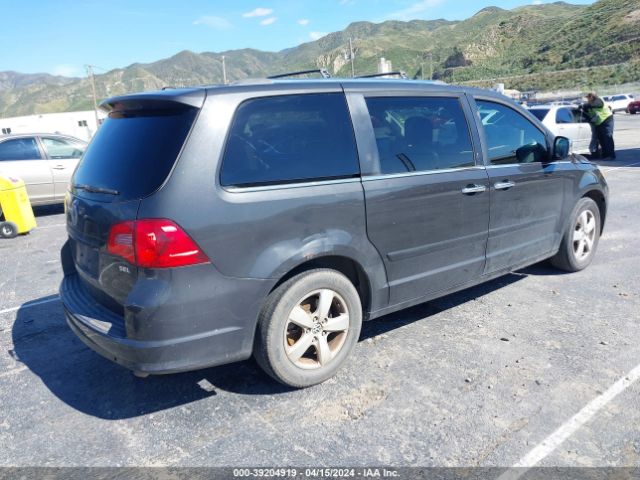 Photo 3 VIN: 2C4RVADG2CR390292 - VOLKSWAGEN ROUTAN 