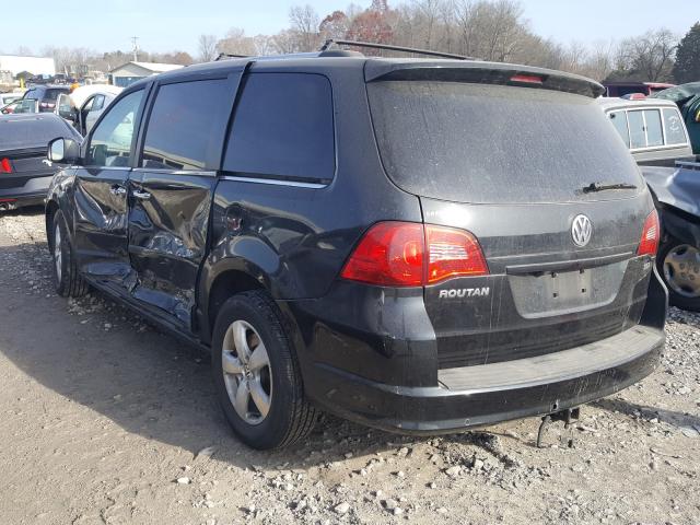 Photo 2 VIN: 2C4RVADG2ER134799 - VOLKSWAGEN ROUTAN SEL 