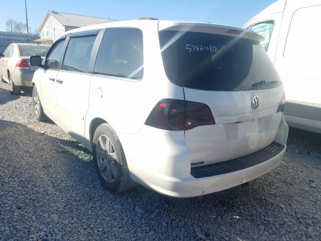 Photo 2 VIN: 2C4RVADG5CR293930 - VOLKSWAGEN ROUTAN SEL 