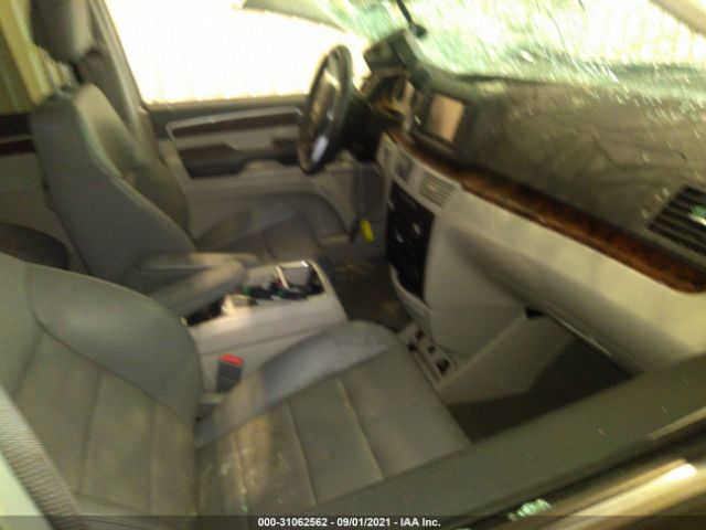 Photo 4 VIN: 2C4RVADG6DR725281 - VOLKSWAGEN ROUTAN 