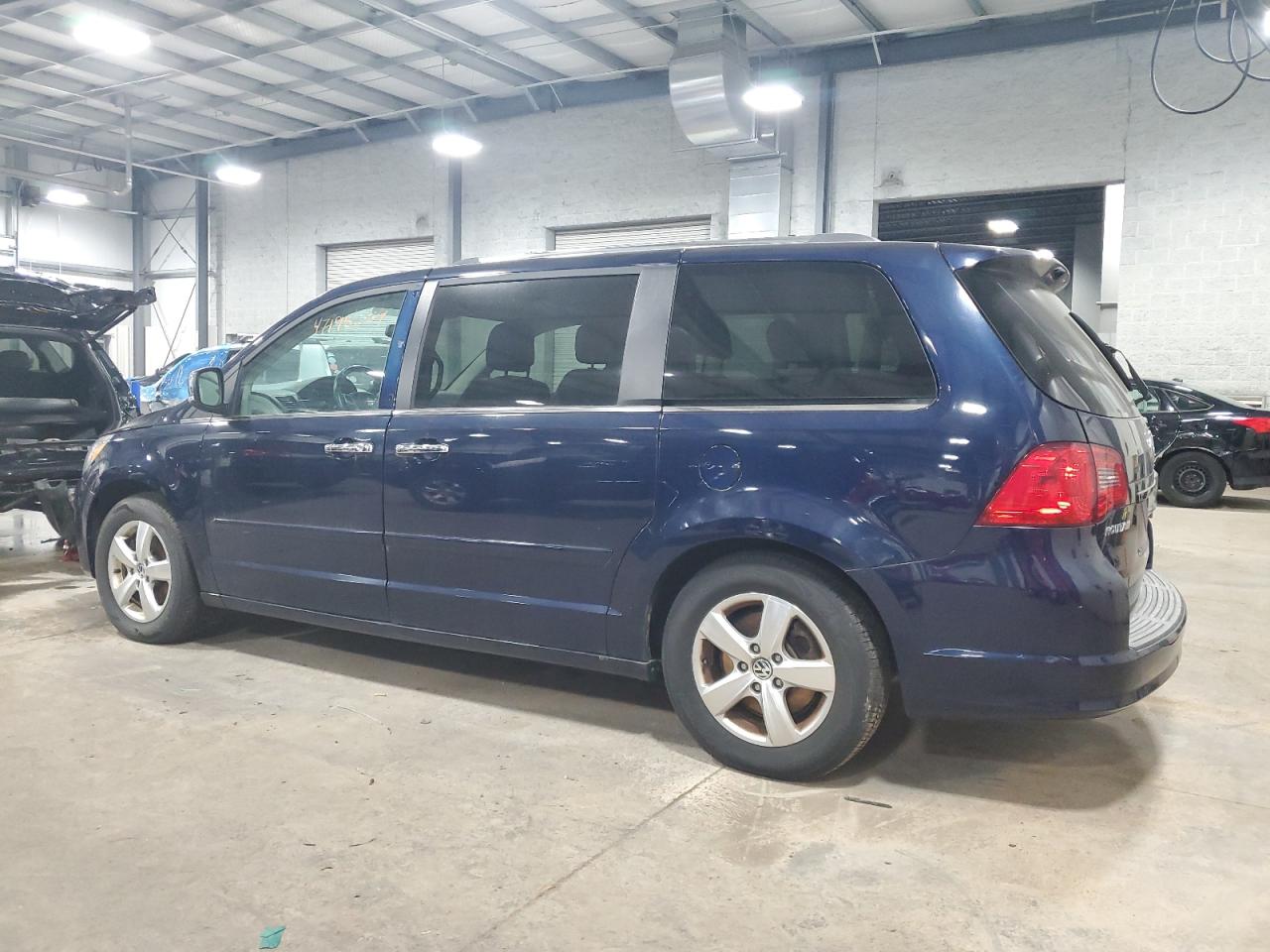 Photo 1 VIN: 2C4RVADG7DR725760 - VOLKSWAGEN ROUTAN 