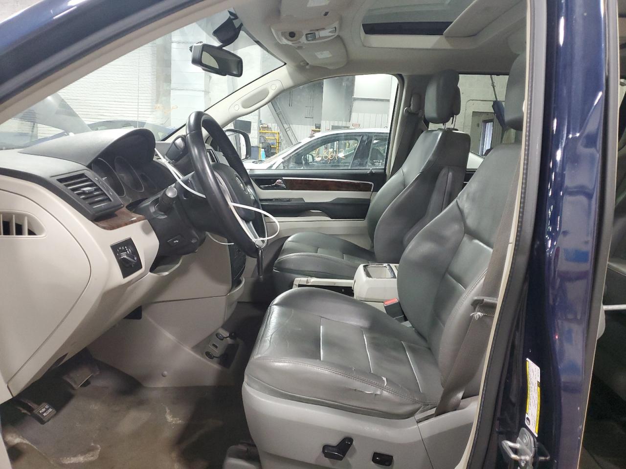 Photo 6 VIN: 2C4RVADG7DR725760 - VOLKSWAGEN ROUTAN 