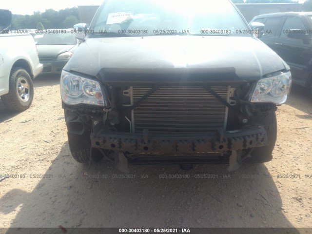 Photo 5 VIN: 2C7WC1CG5ER221688 - CHRYSLER TOWN & COUNTRY 