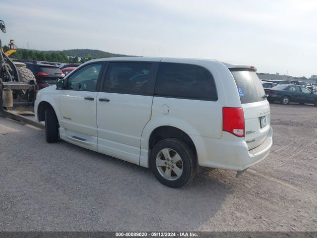 Photo 2 VIN: 2C7WDGBG0KR605746 - DODGE GRAND CARAVAN 