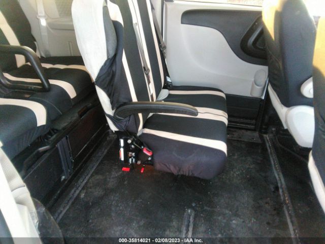 Photo 7 VIN: 2C7WDGBG2KR800909 - DODGE GRAND CARAVAN 