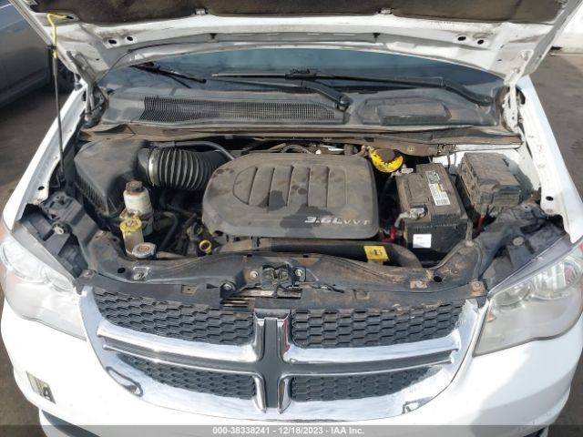 Photo 9 VIN: 2C7WDGBG6JR165952 - DODGE GRAND CARAVAN 