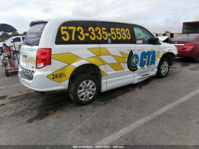 Photo 3 VIN: 2C7WDGBG9JR361500 - DODGE GRAND CARAVAN 