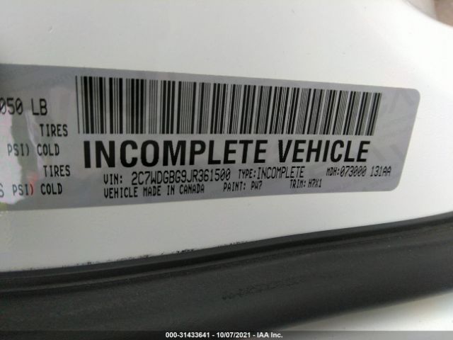 Photo 8 VIN: 2C7WDGBG9JR361500 - DODGE GRAND CARAVAN 