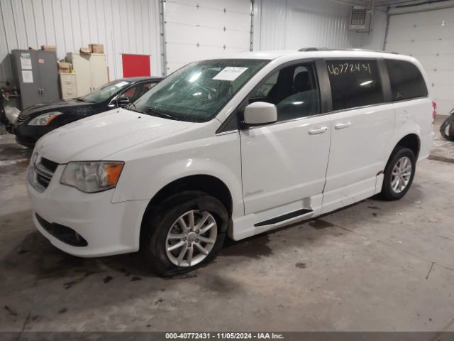 Photo 1 VIN: 2C7WDGCG2JR218788 - DODGE GRAND CARAVAN 