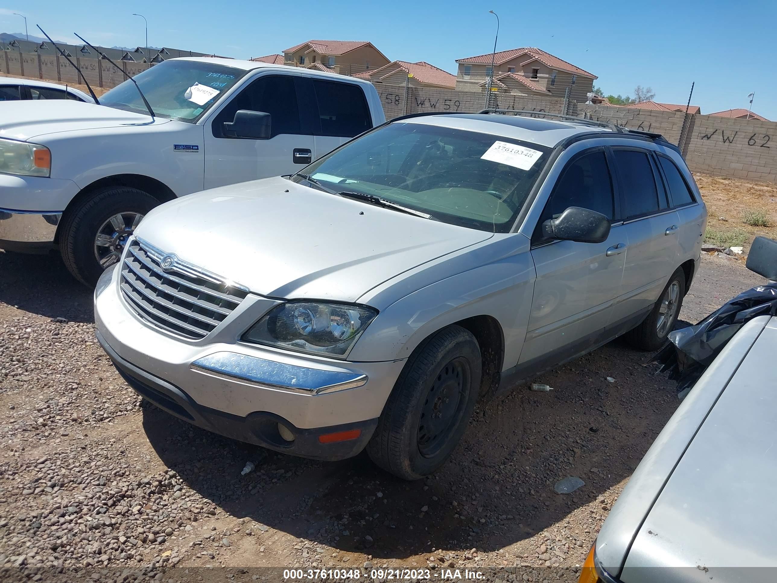 Photo 1 VIN: 2C8GF68415R648272 - CHRYSLER PACIFICA 