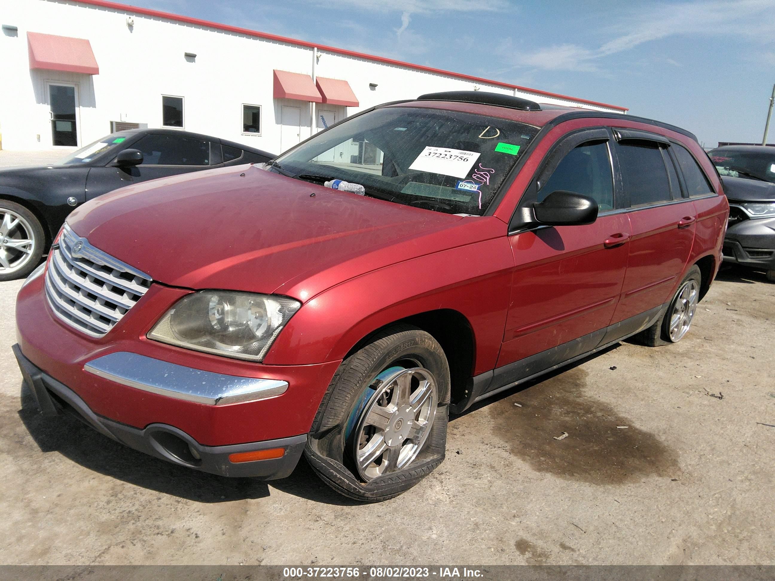 Photo 1 VIN: 2C8GF68424R182818 - CHRYSLER PACIFICA 