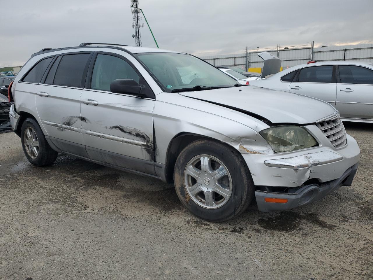 Photo 3 VIN: 2C8GF68424R638381 - CHRYSLER PACIFICA 