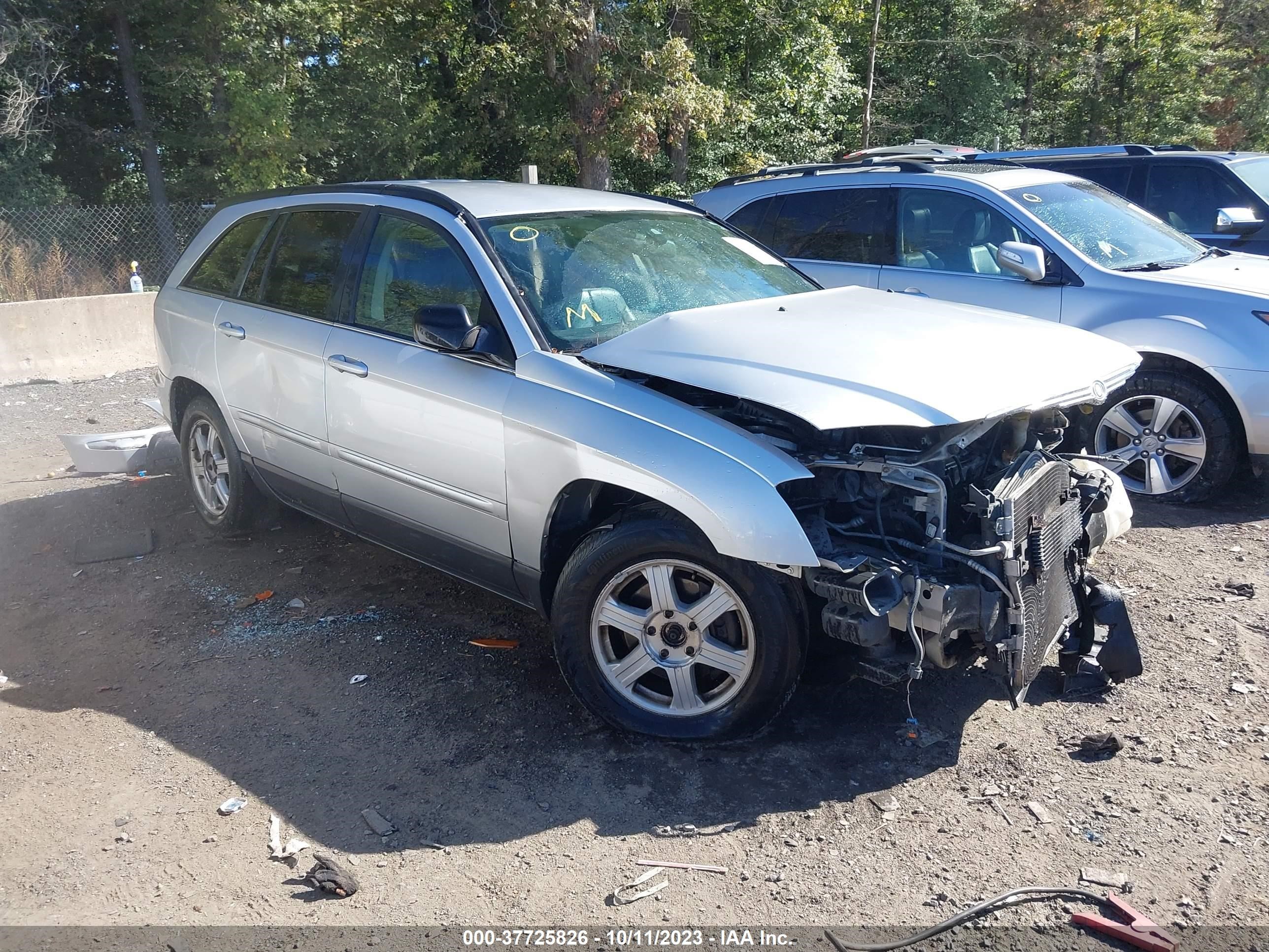 Photo 0 VIN: 2C8GF68475R329555 - CHRYSLER PACIFICA 