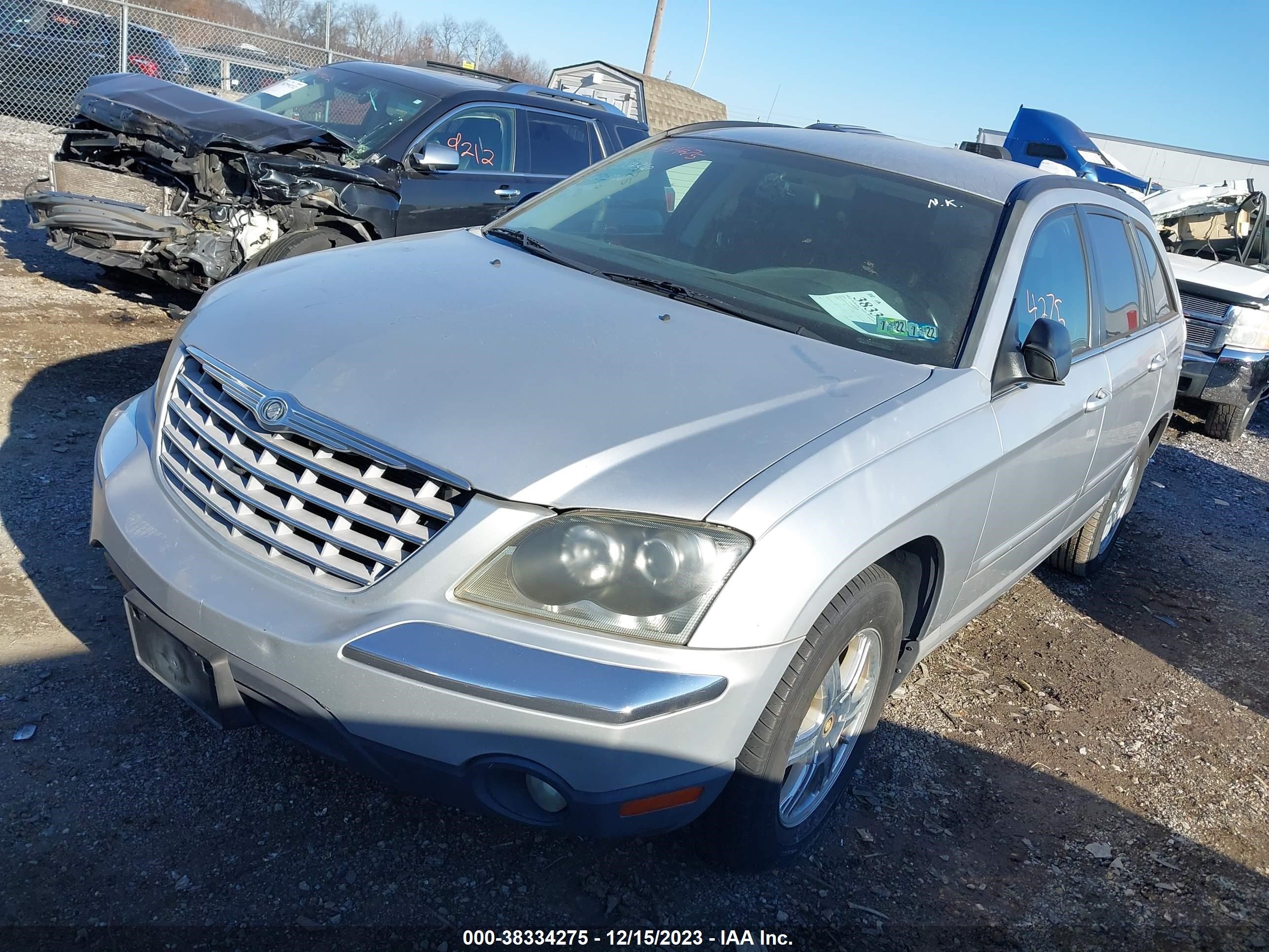 Photo 1 VIN: 2C8GM68404R307398 - CHRYSLER PACIFICA 