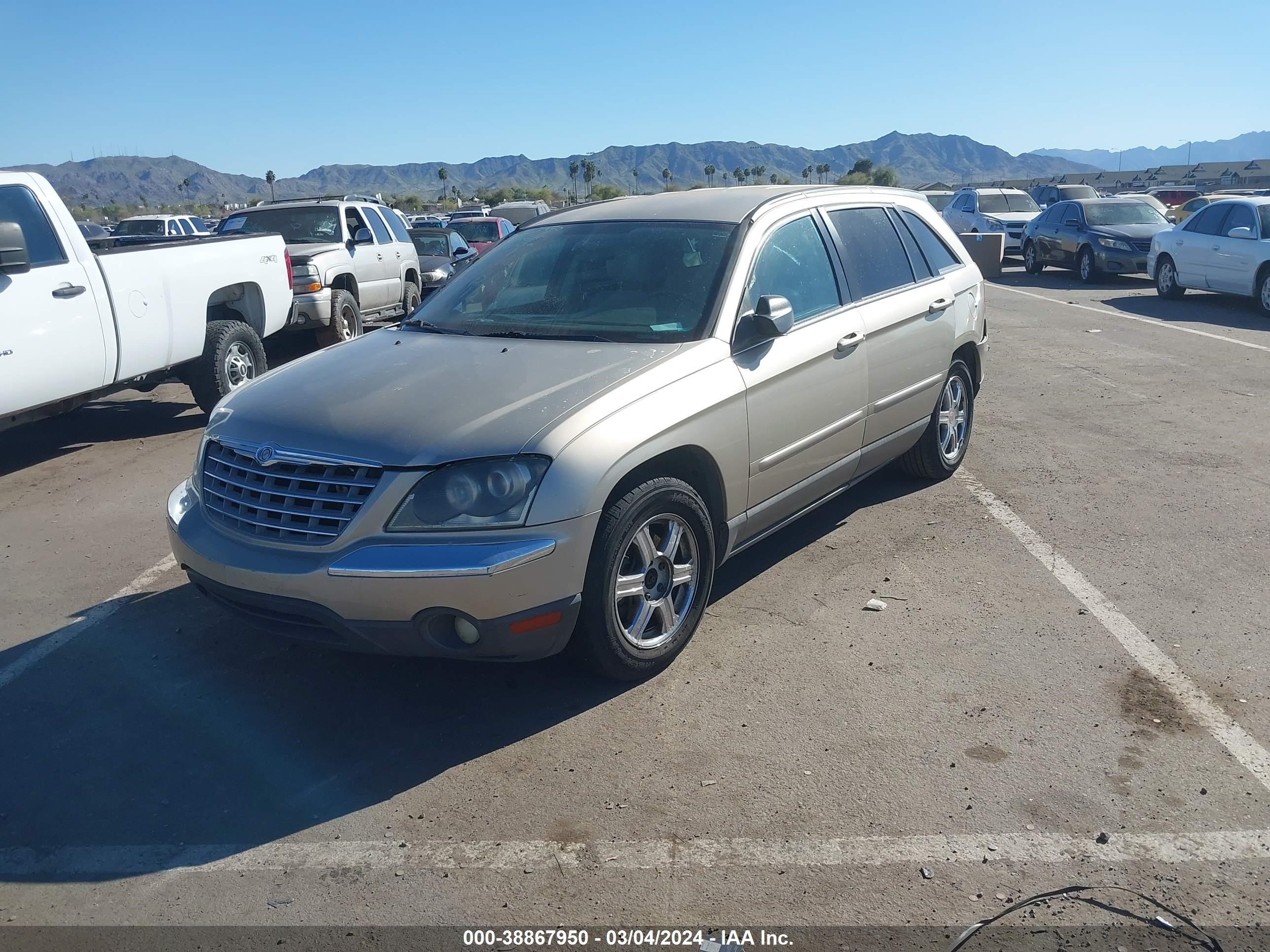 Photo 1 VIN: 2C8GM68434R364730 - CHRYSLER PACIFICA 