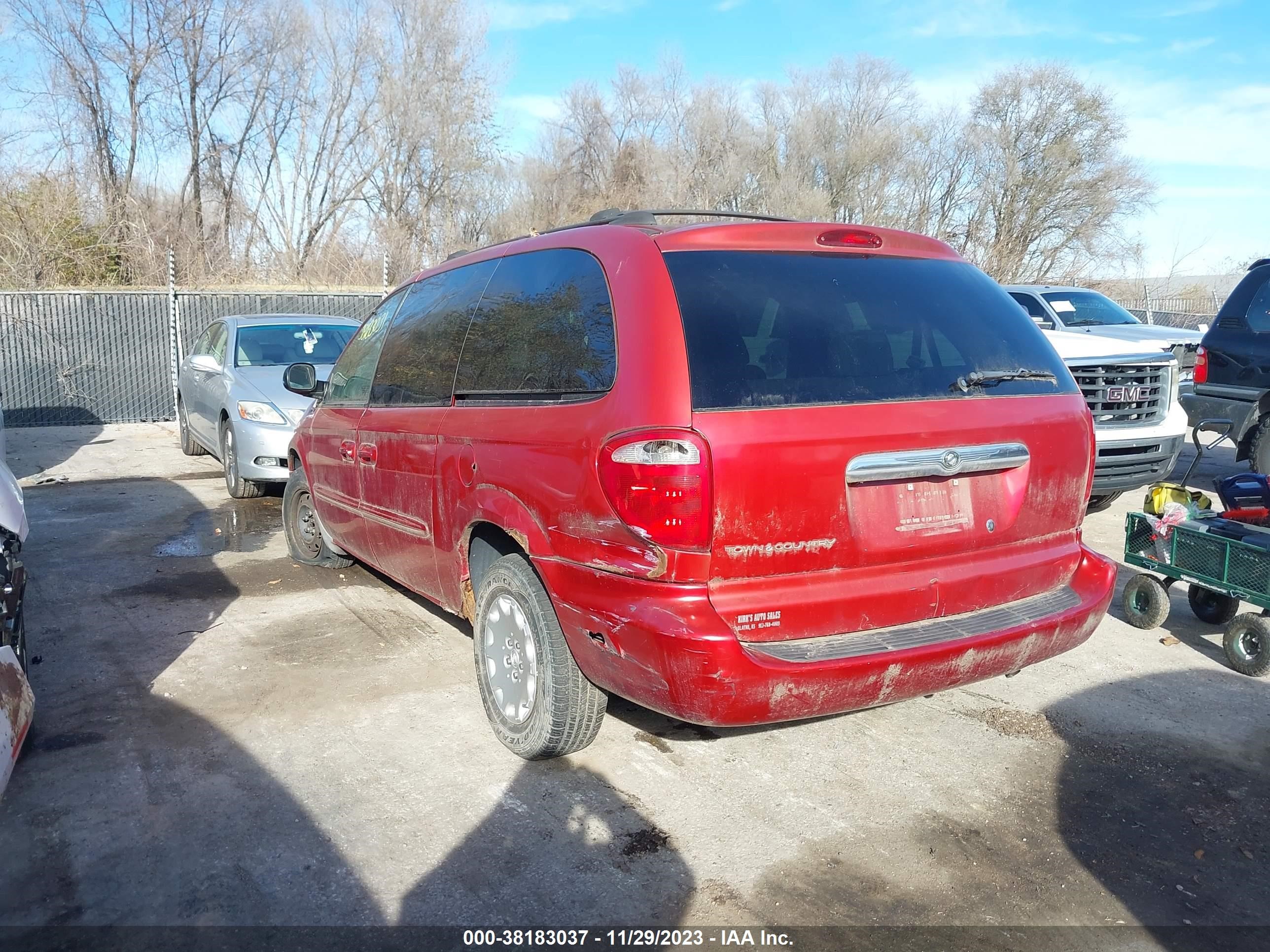 Photo 2 VIN: 2C8GP24R73R295461 - CHRYSLER TOWN & COUNTRY 