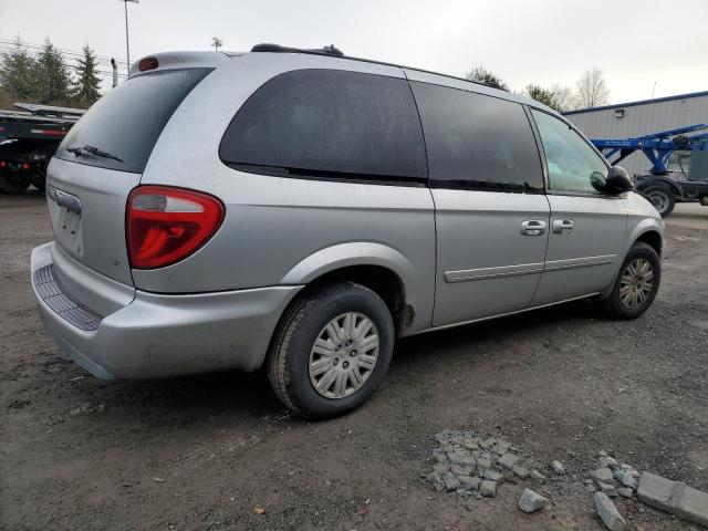 Photo 2 VIN: 2C8GP44R45R140882 - CHRYSLER MINIVAN 