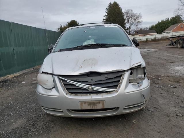 Photo 4 VIN: 2C8GP44R45R140882 - CHRYSLER MINIVAN 