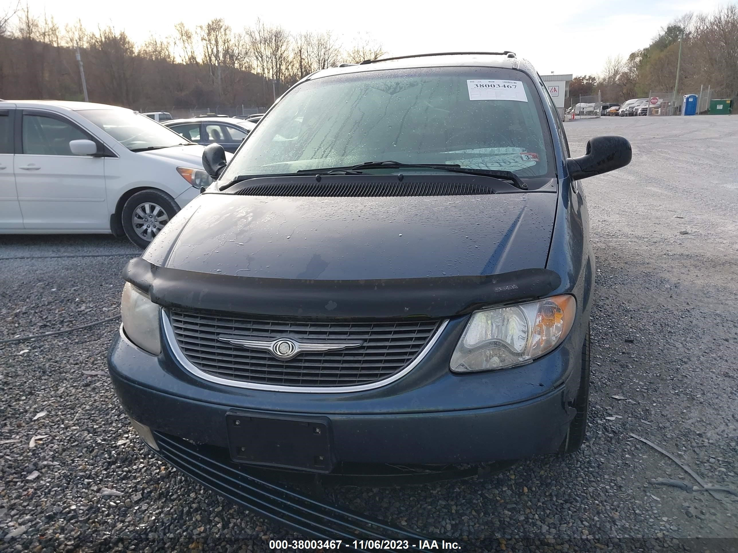 Photo 11 VIN: 2C8GP54L51R244020 - CHRYSLER TOWN & COUNTRY 