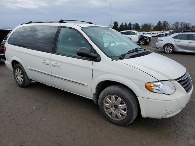 Photo 3 VIN: 2C8GP54L95R211494 - CHRYSLER MINIVAN 