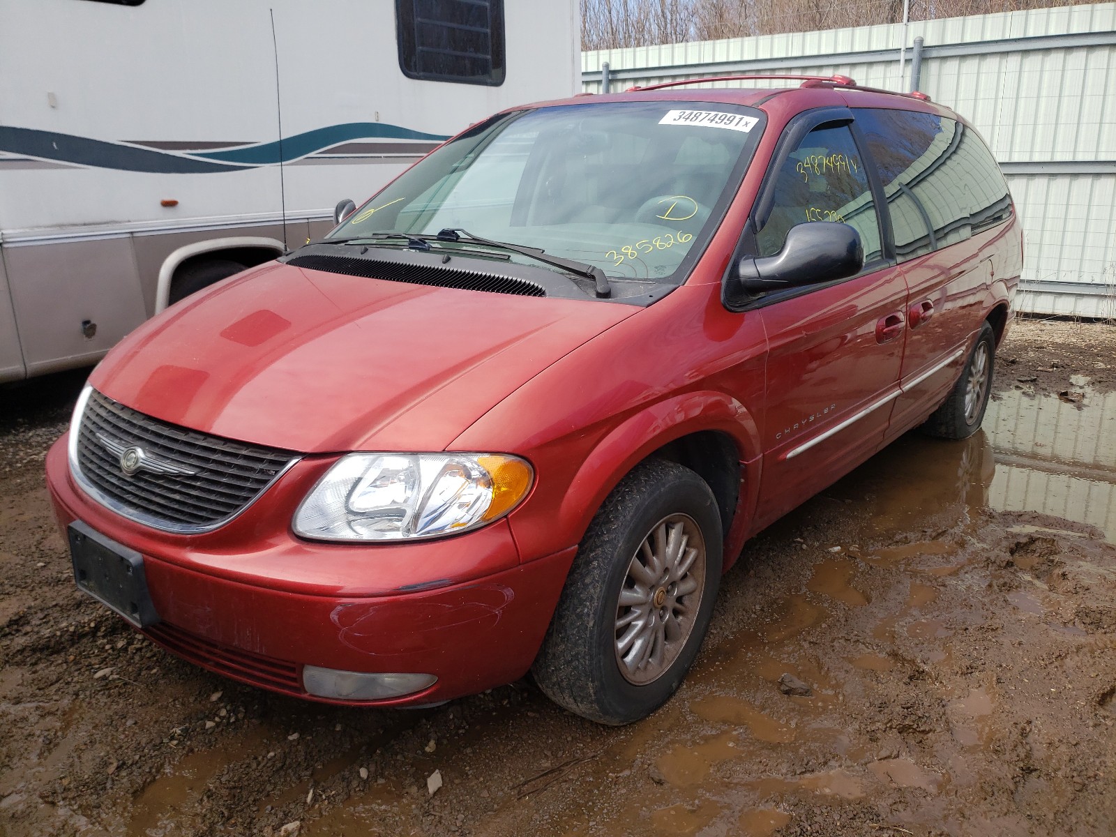 Photo 1 VIN: 2C8GP64L01R385826 - CHRYSLER TOWN &AMP COU 