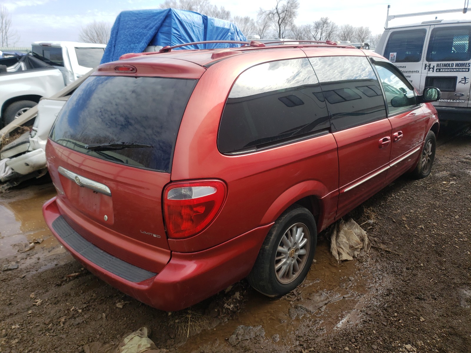 Photo 3 VIN: 2C8GP64L01R385826 - CHRYSLER TOWN &AMP COU 