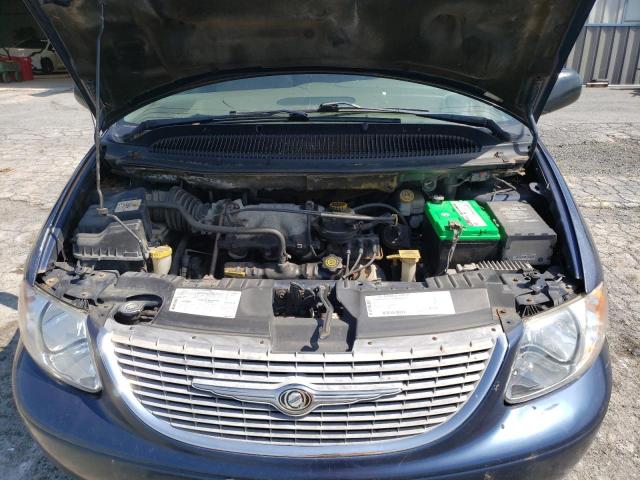 Photo 11 VIN: 2C8GP74L61R324020 - CHRYSLER TOWN & COU 