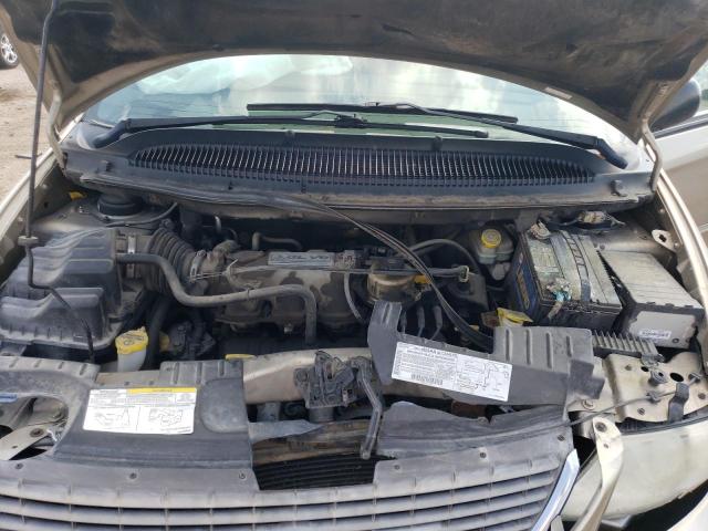 Photo 11 VIN: 2C8GP74L92R627066 - CHRYSLER MINIVAN 