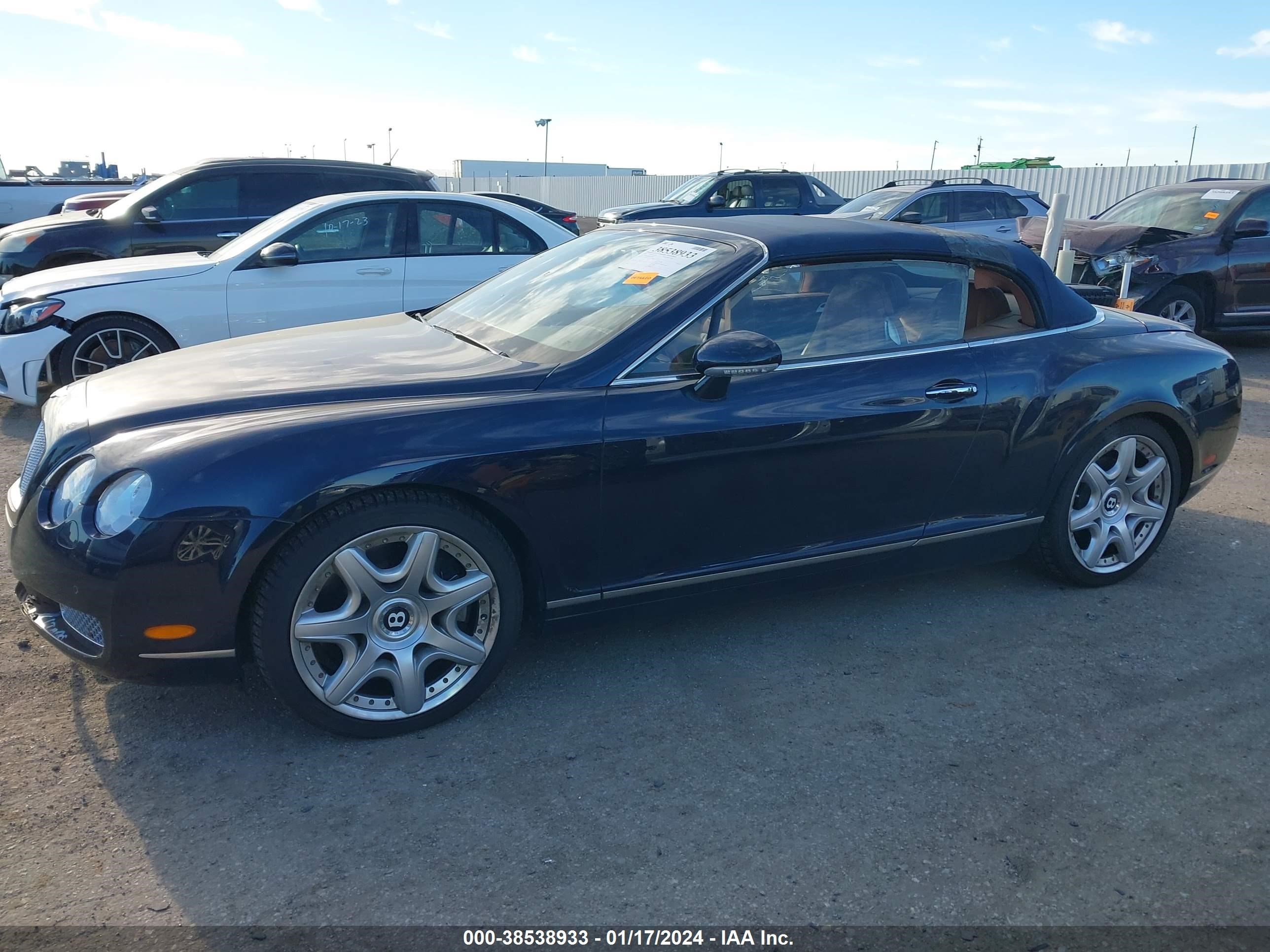 Photo 13 VIN: 2CBDR33W28C056317 - BENTLEY CONTINENTAL 