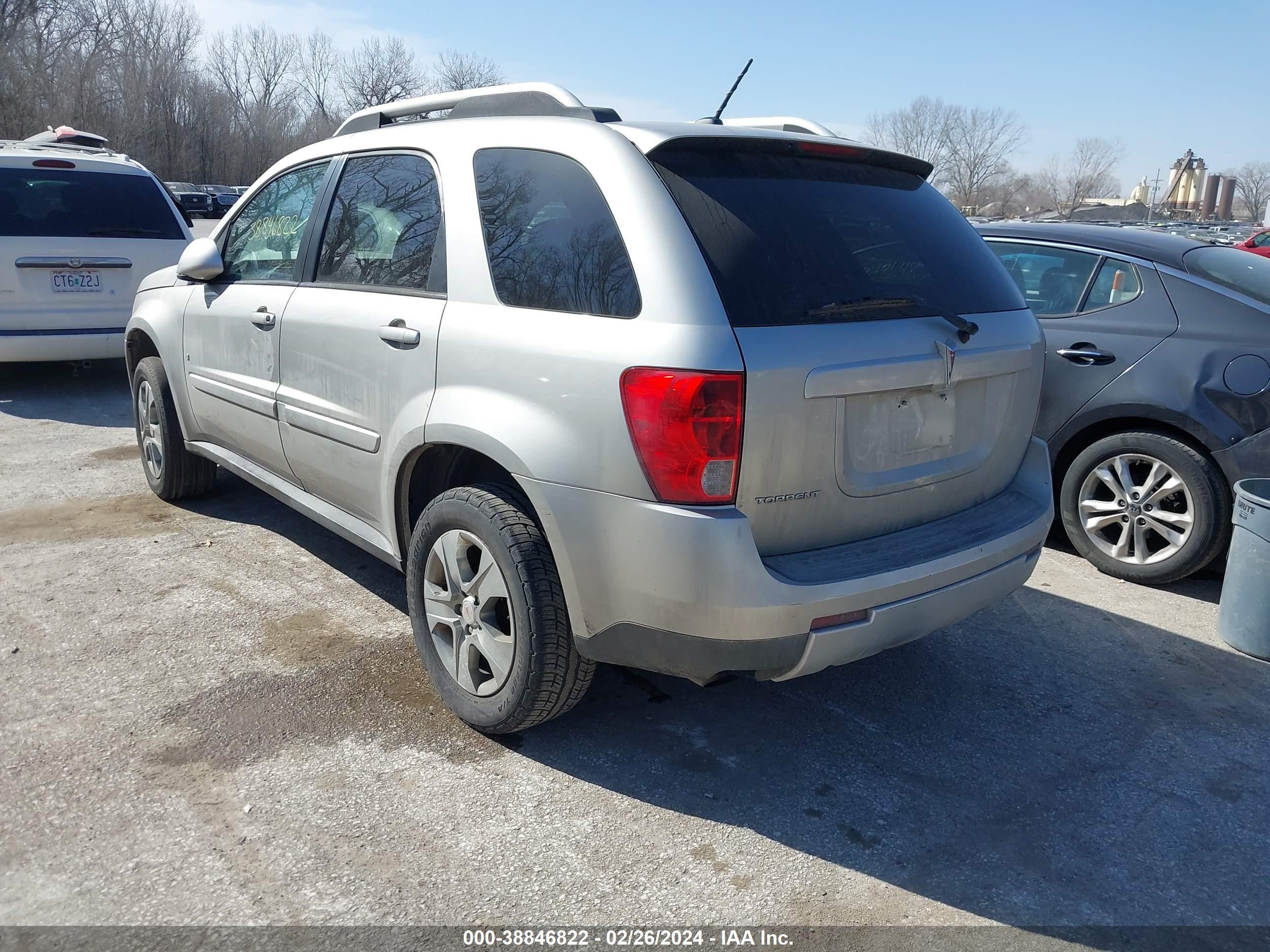 Photo 2 VIN: 2CKDL33F186000501 - PONTIAC TORRENT 