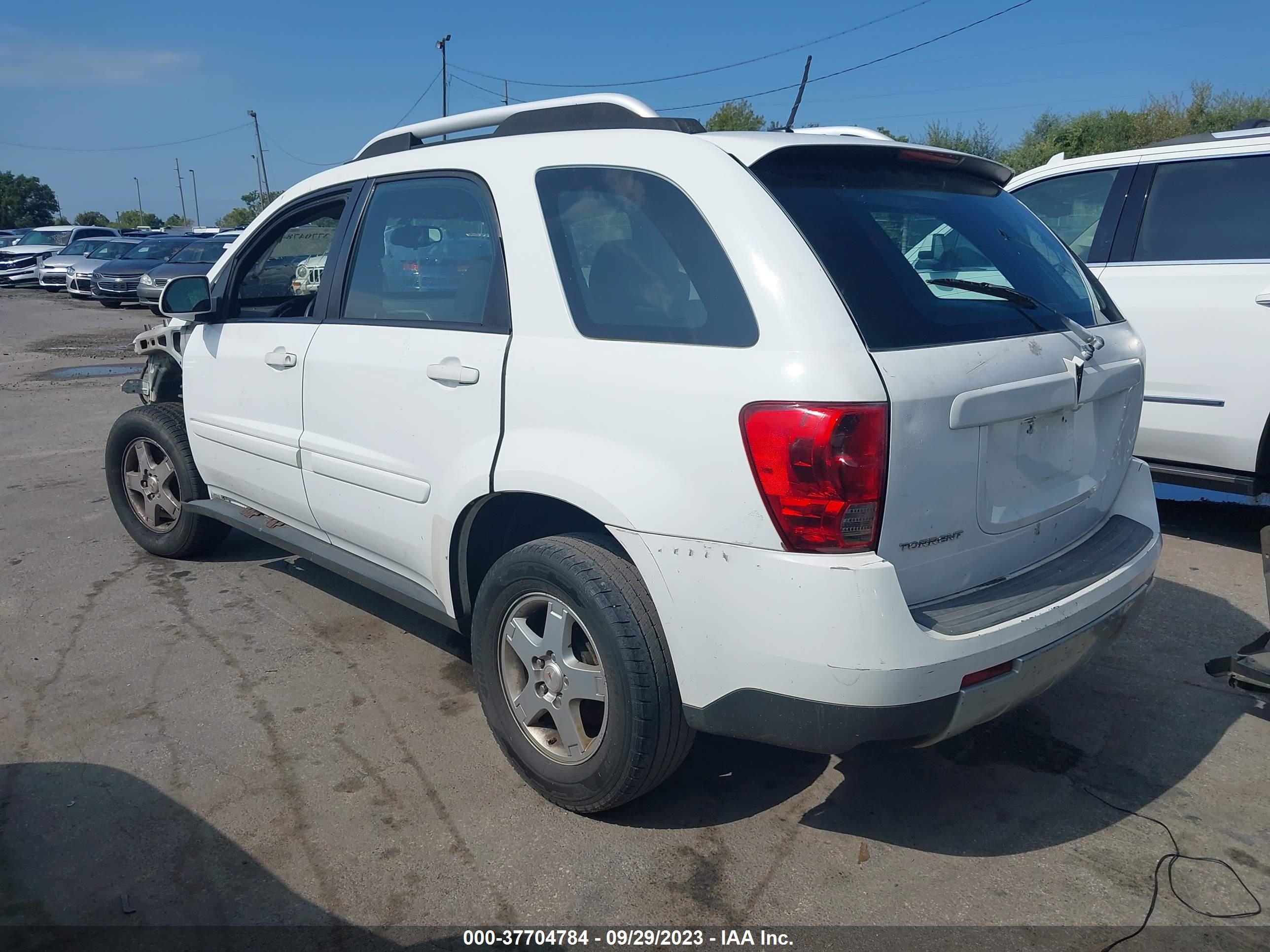 Photo 2 VIN: 2CKDL33F286067222 - PONTIAC TORRENT 