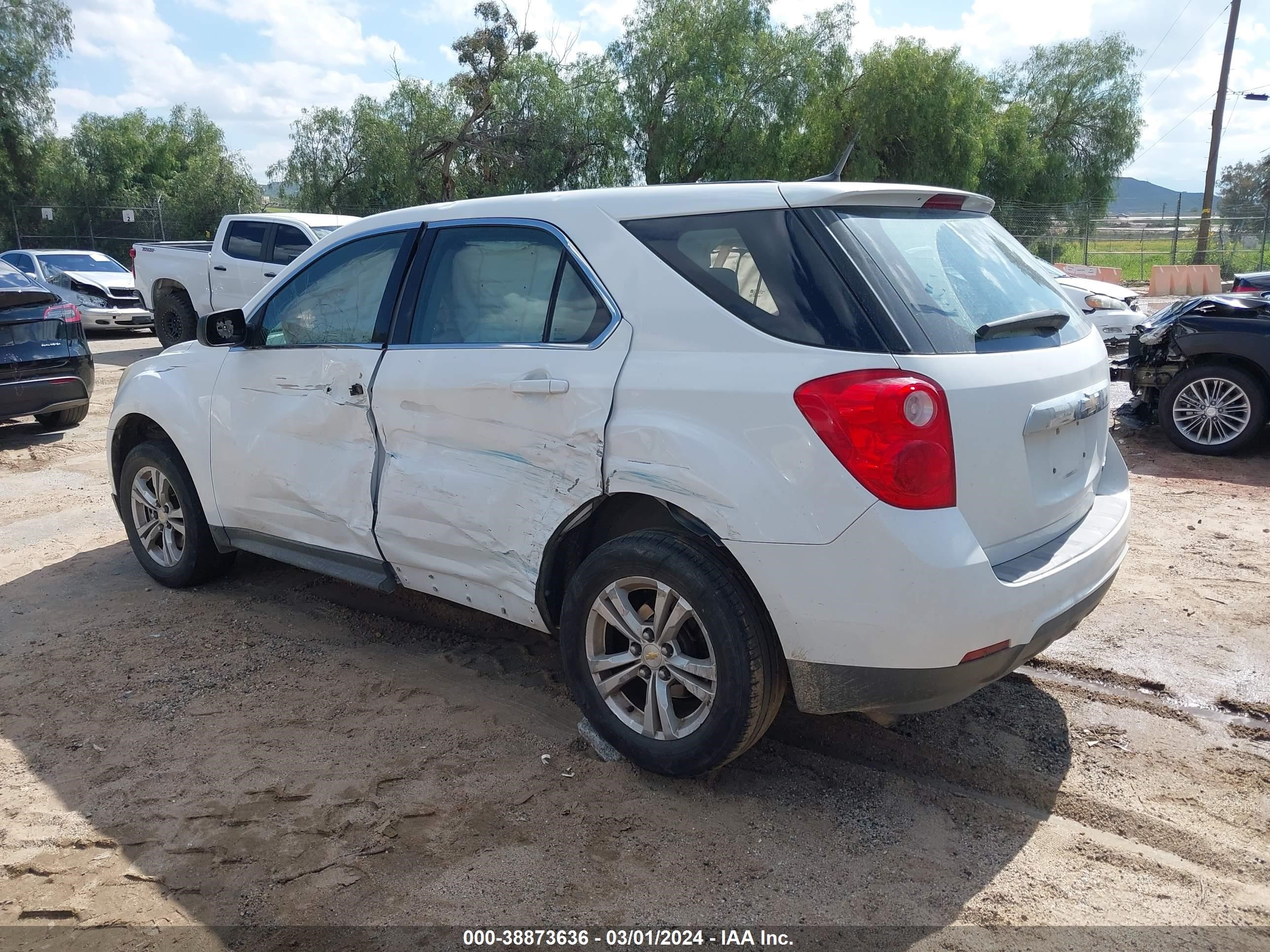 Photo 2 VIN: 2CNALBEC2B6457005 - CHEVROLET EQUINOX 