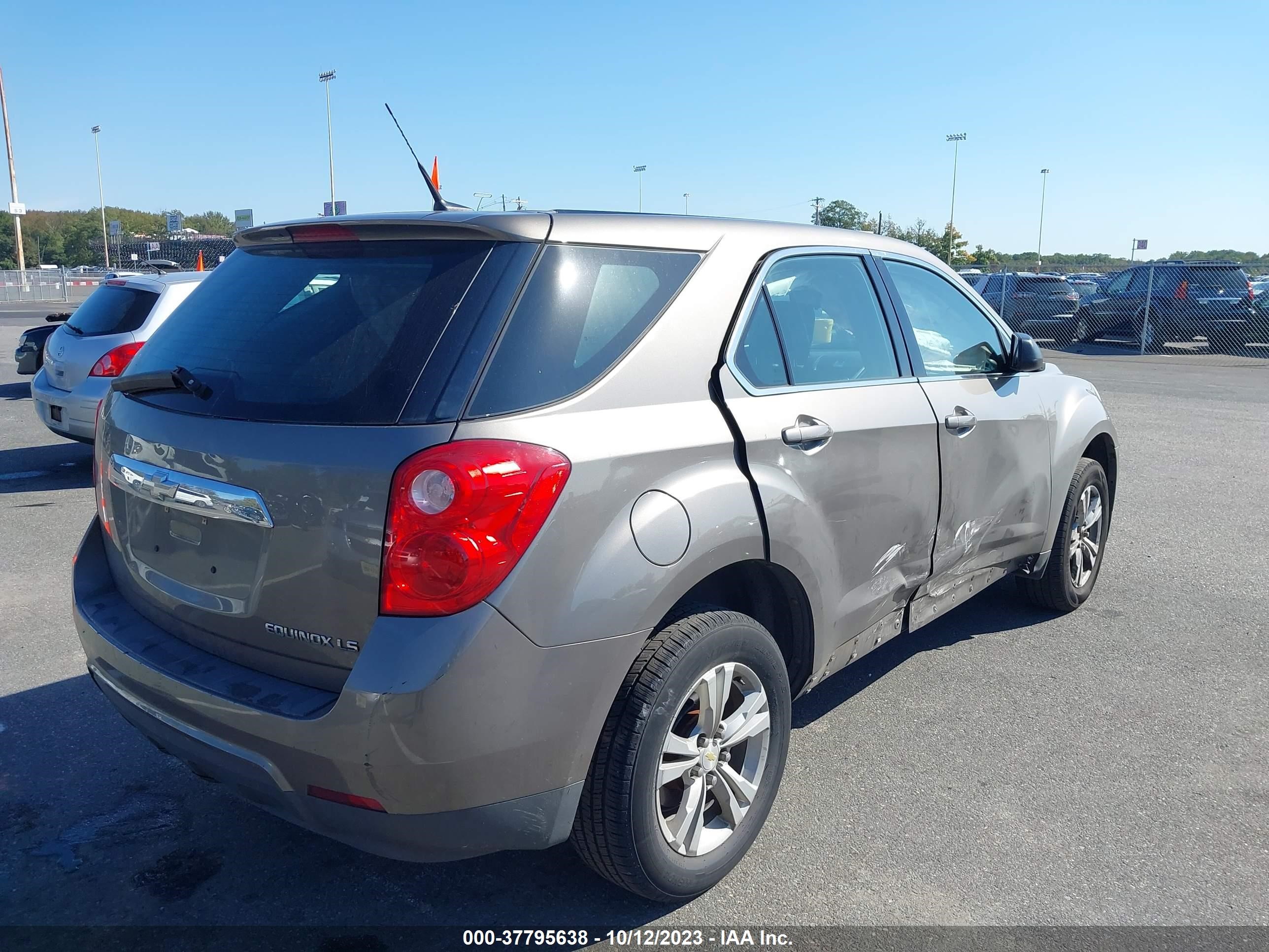 Photo 3 VIN: 2CNALBEW4A6294527 - CHEVROLET EQUINOX 