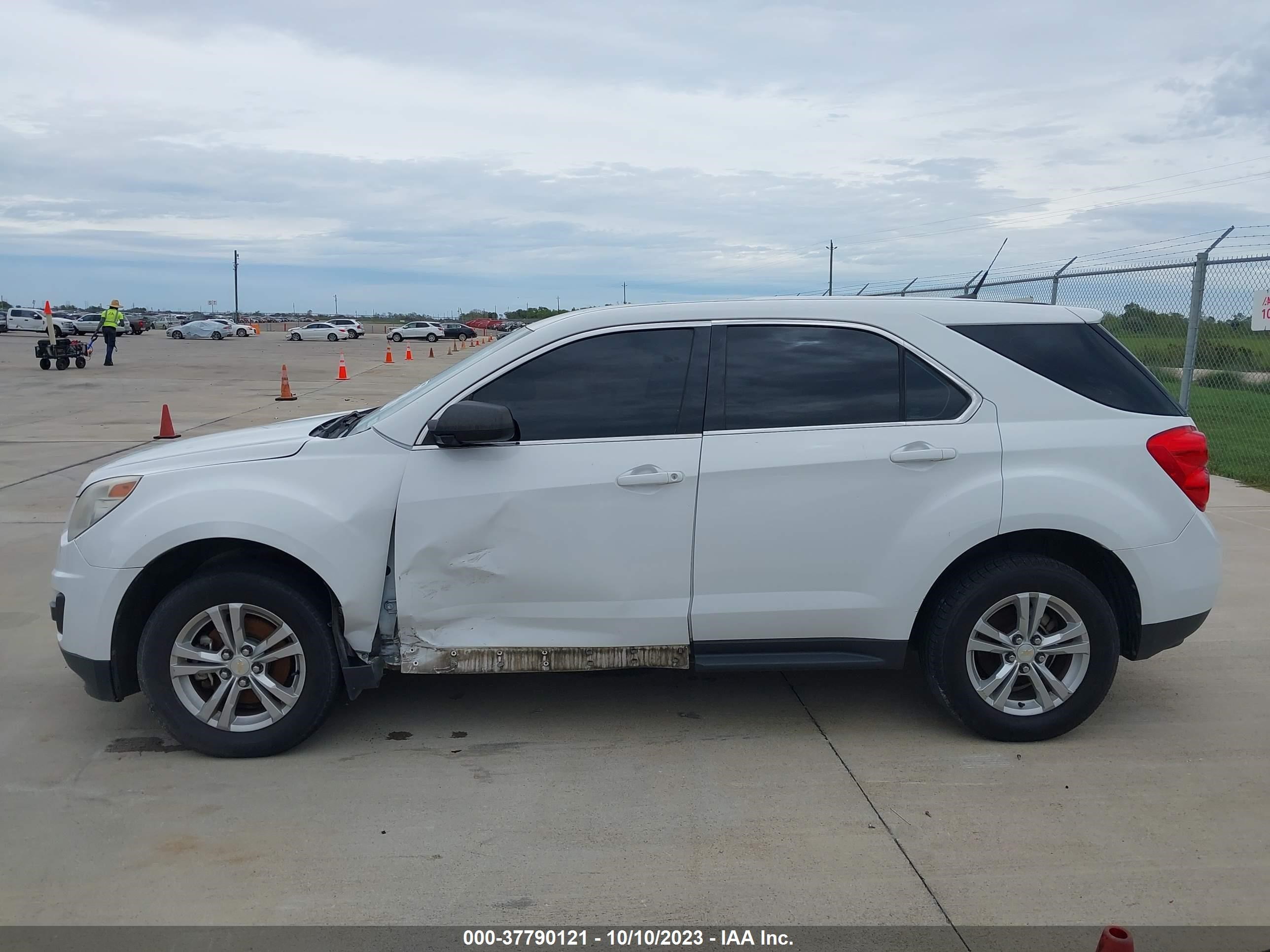 Photo 5 VIN: 2CNALBEW6A6329861 - CHEVROLET EQUINOX 