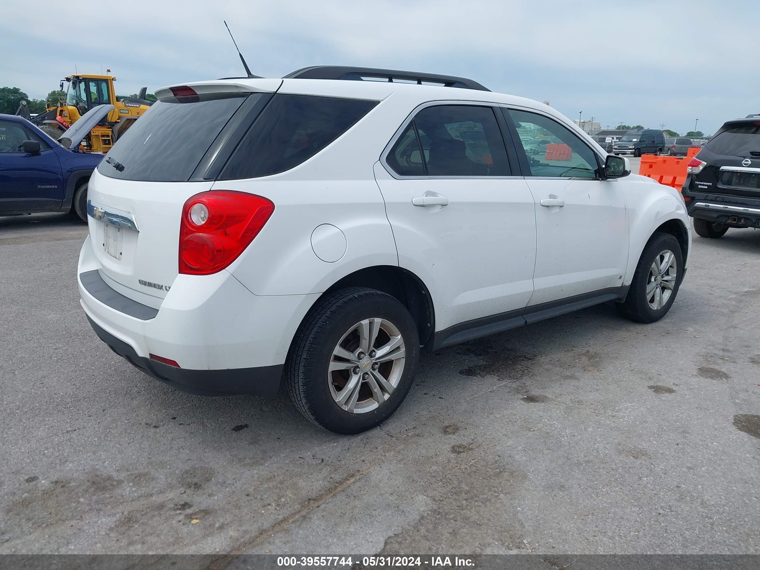 Photo 3 VIN: 2CNALDEW5A6207729 - CHEVROLET EQUINOX 