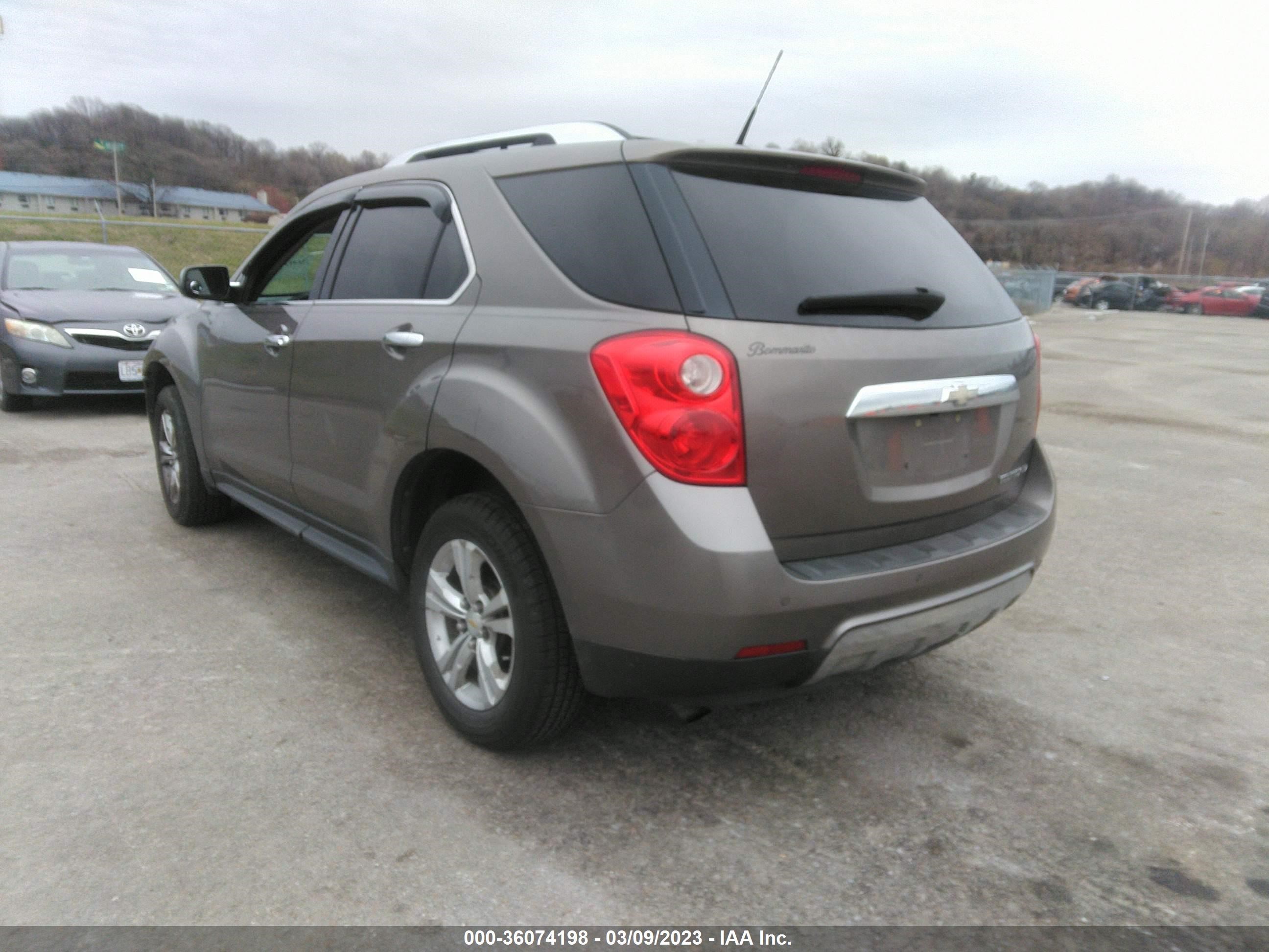 Photo 2 VIN: 2CNALFEC8B6475001 - CHEVROLET EQUINOX 