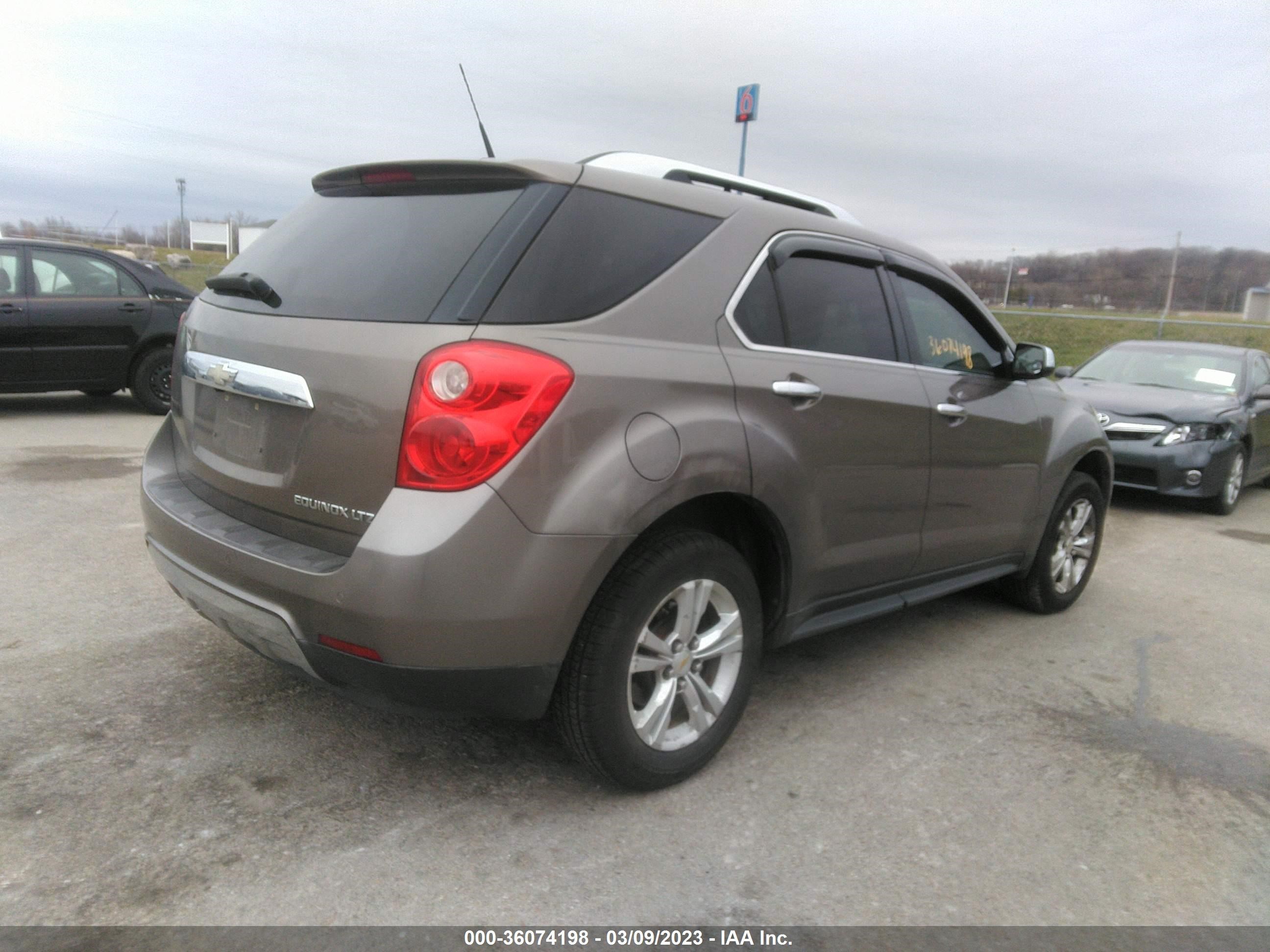 Photo 3 VIN: 2CNALFEC8B6475001 - CHEVROLET EQUINOX 