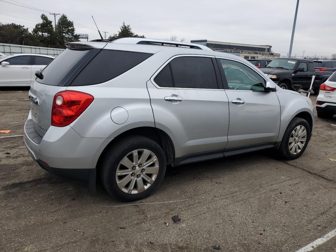 Photo 2 VIN: 2CNALFEW0A6318989 - CHEVROLET EQUINOX 