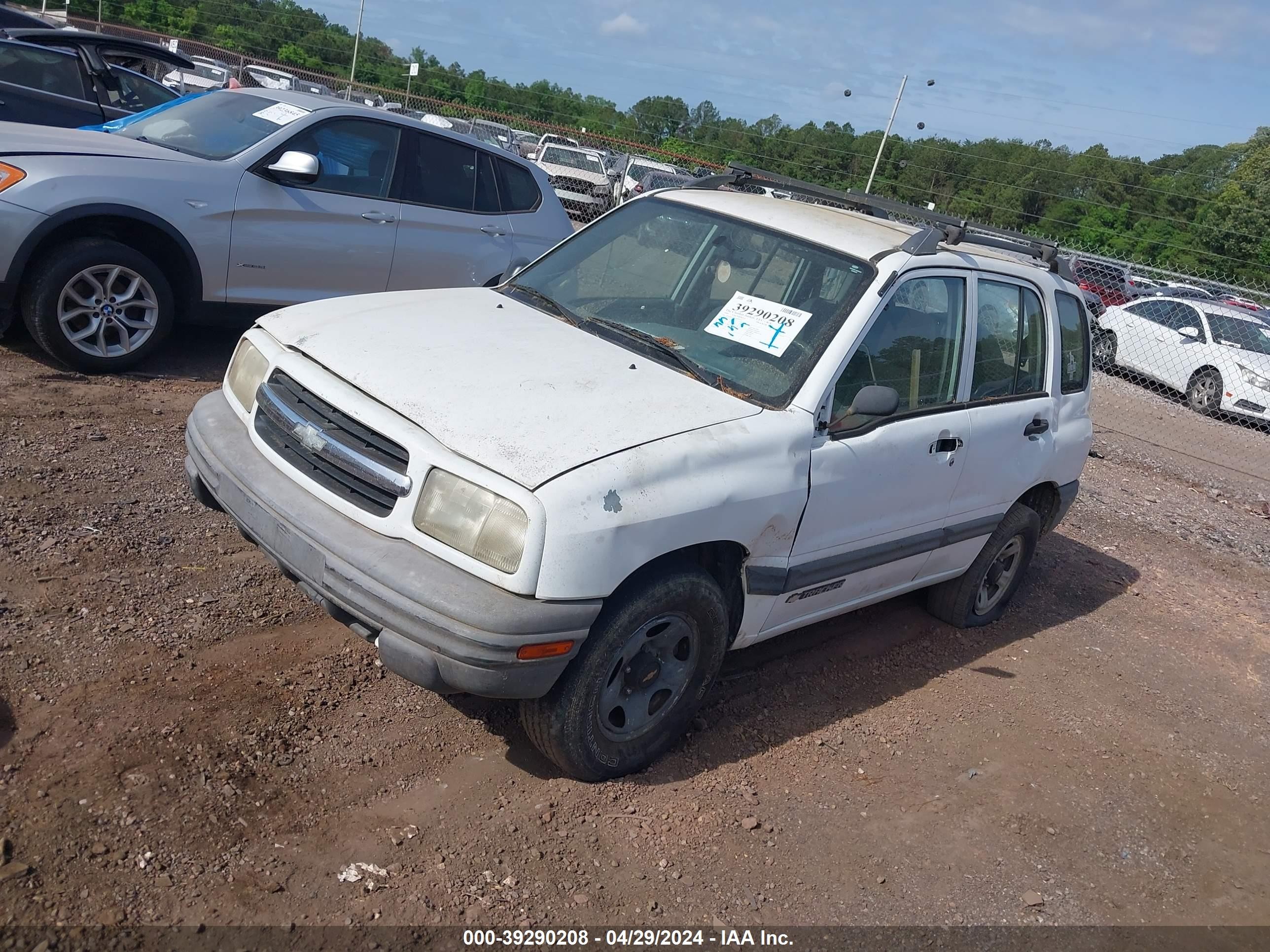 Photo 1 VIN: 2CNBE13C1Y6926332 - CHEVROLET TRACKER 