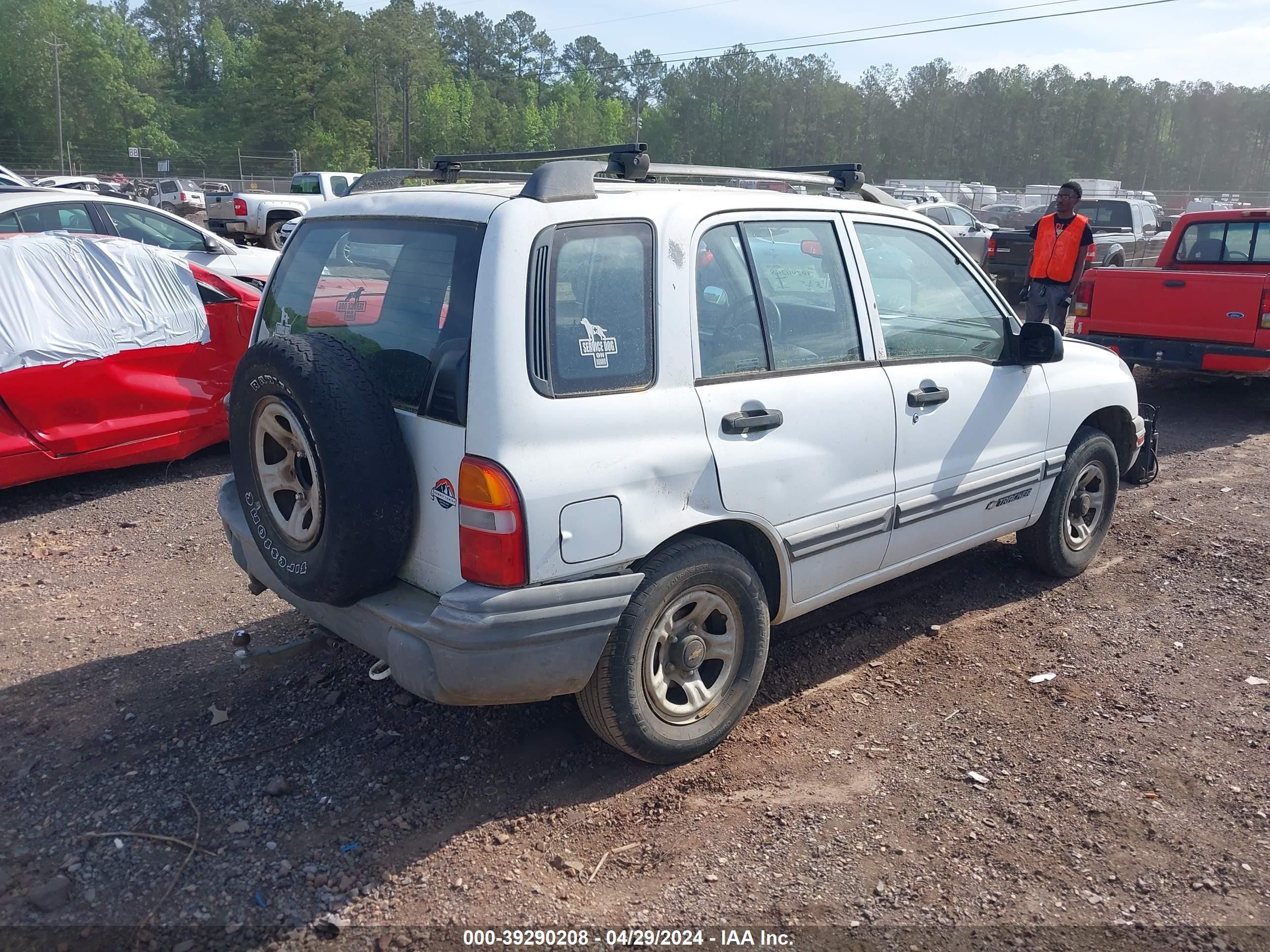 Photo 3 VIN: 2CNBE13C1Y6926332 - CHEVROLET TRACKER 