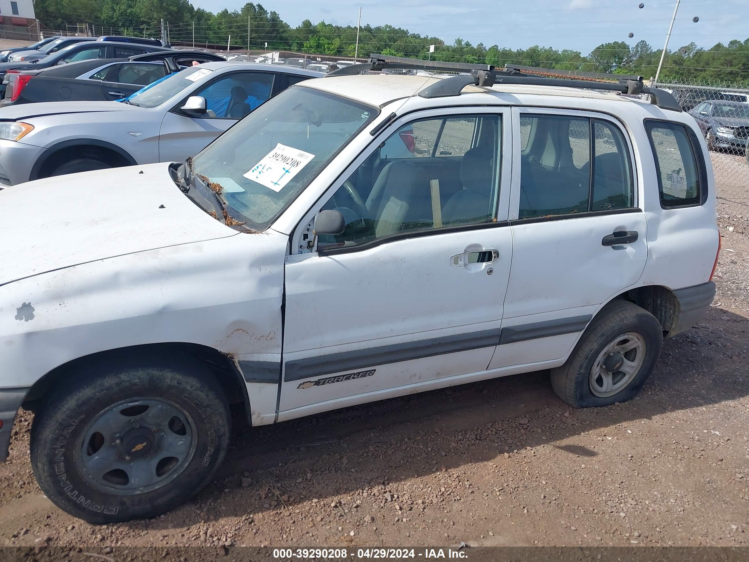 Photo 5 VIN: 2CNBE13C1Y6926332 - CHEVROLET TRACKER 