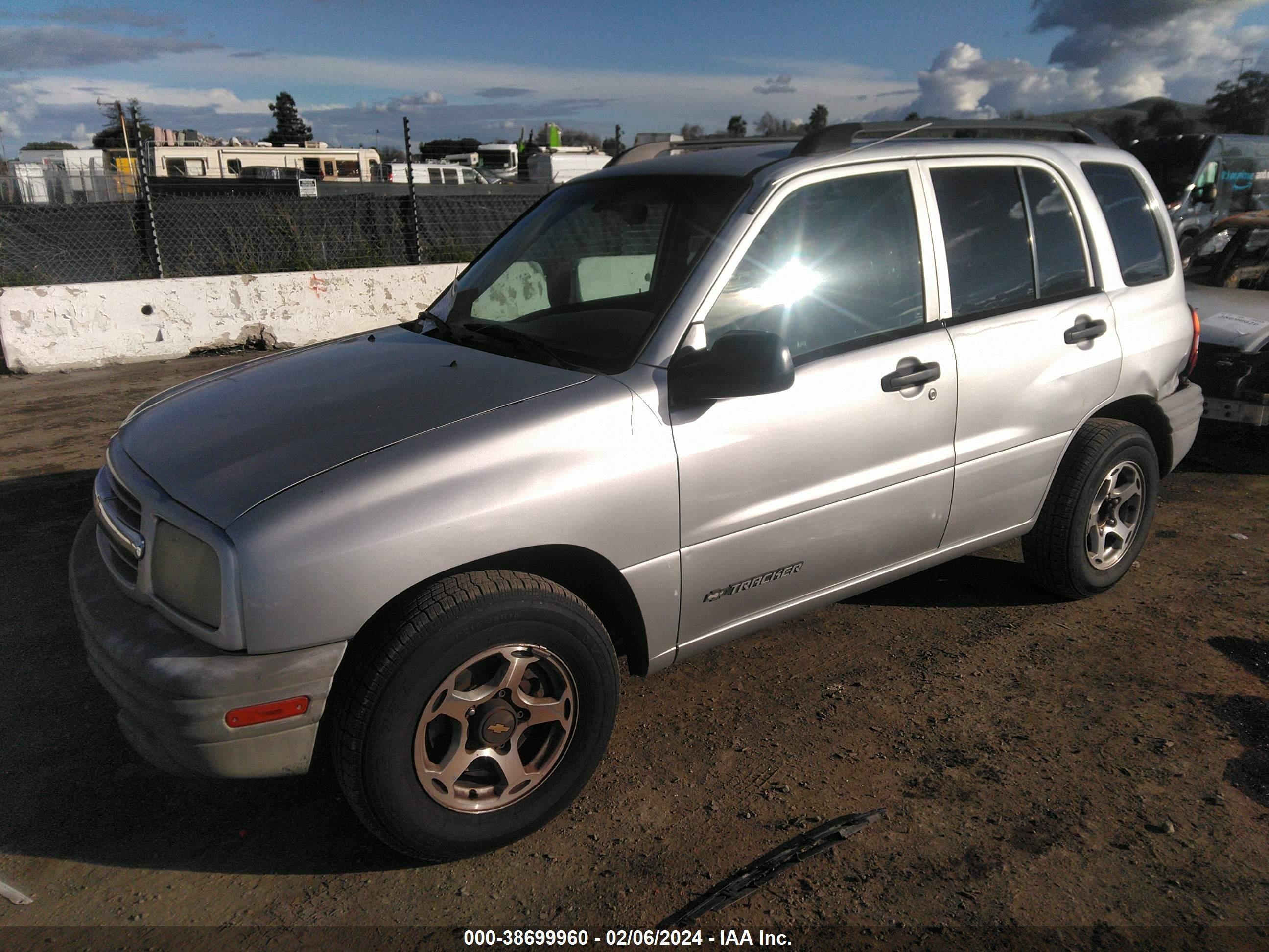 Photo 1 VIN: 2CNBE13CX16954328 - CHEVROLET TRACKER 