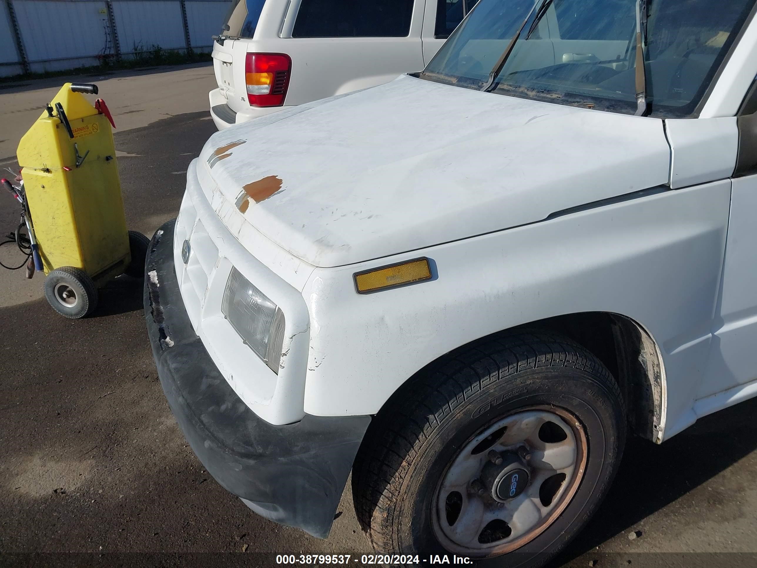 Photo 14 VIN: 2CNBE1864T6922433 - GEO TRACKER 