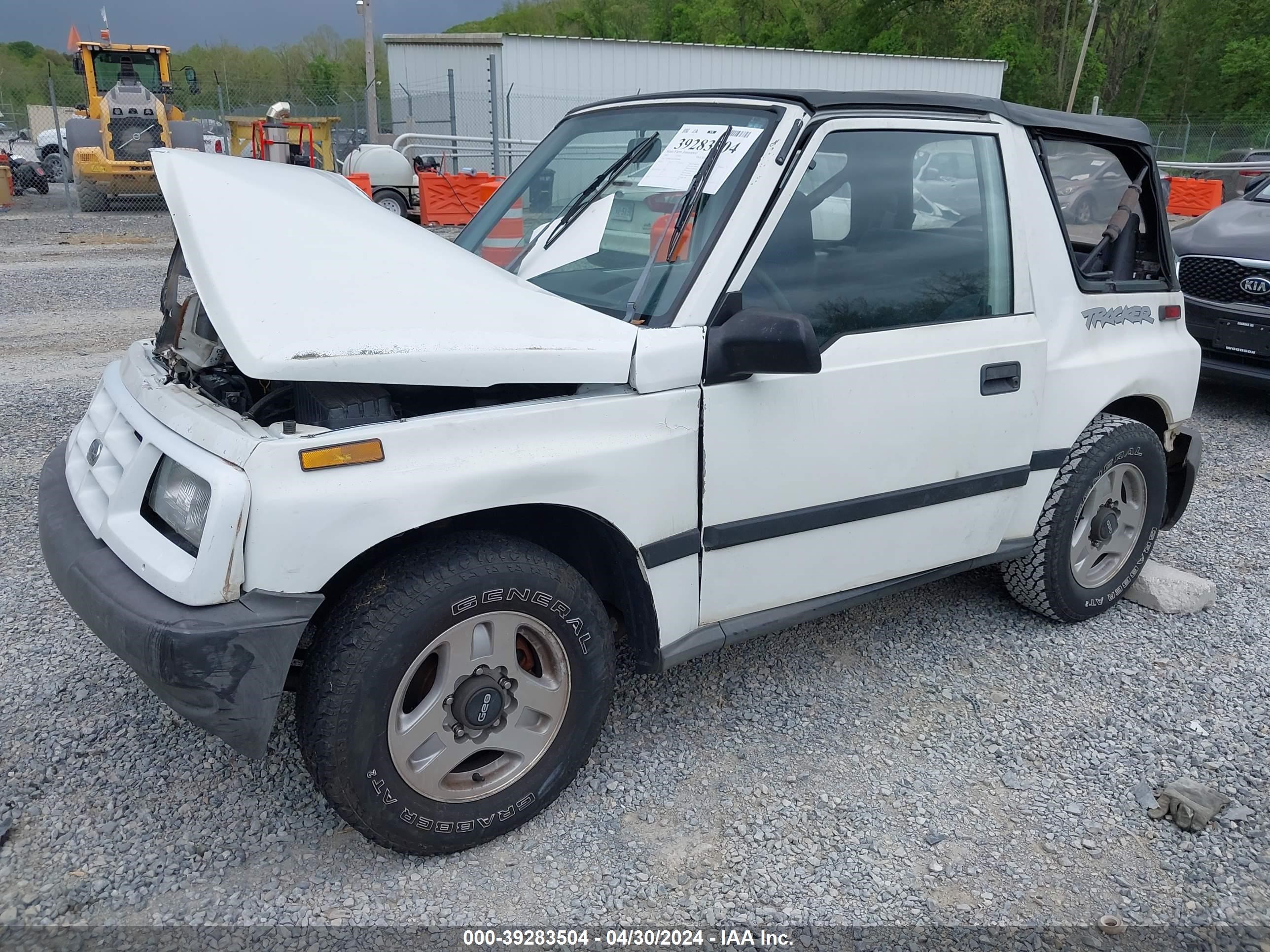 Photo 1 VIN: 2CNBE1864V6918689 - GEO TRACKER 