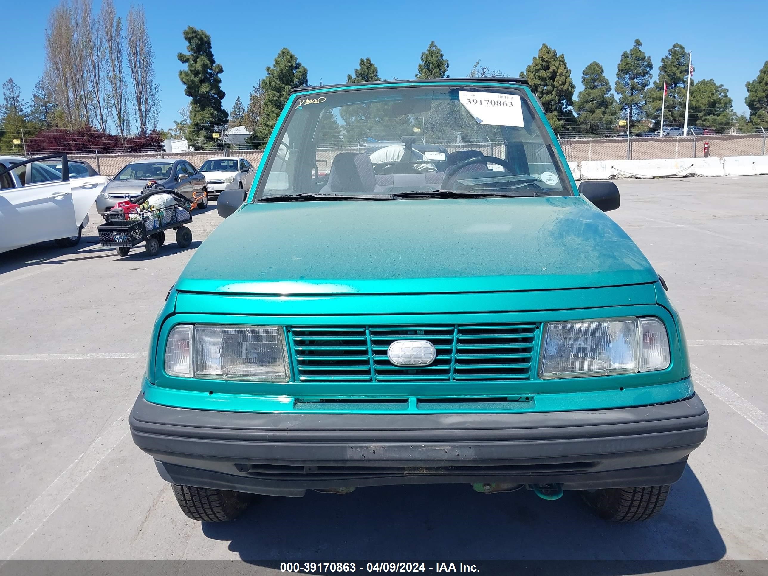 Photo 5 VIN: 2CNBE1866S6937904 - GEO TRACKER 