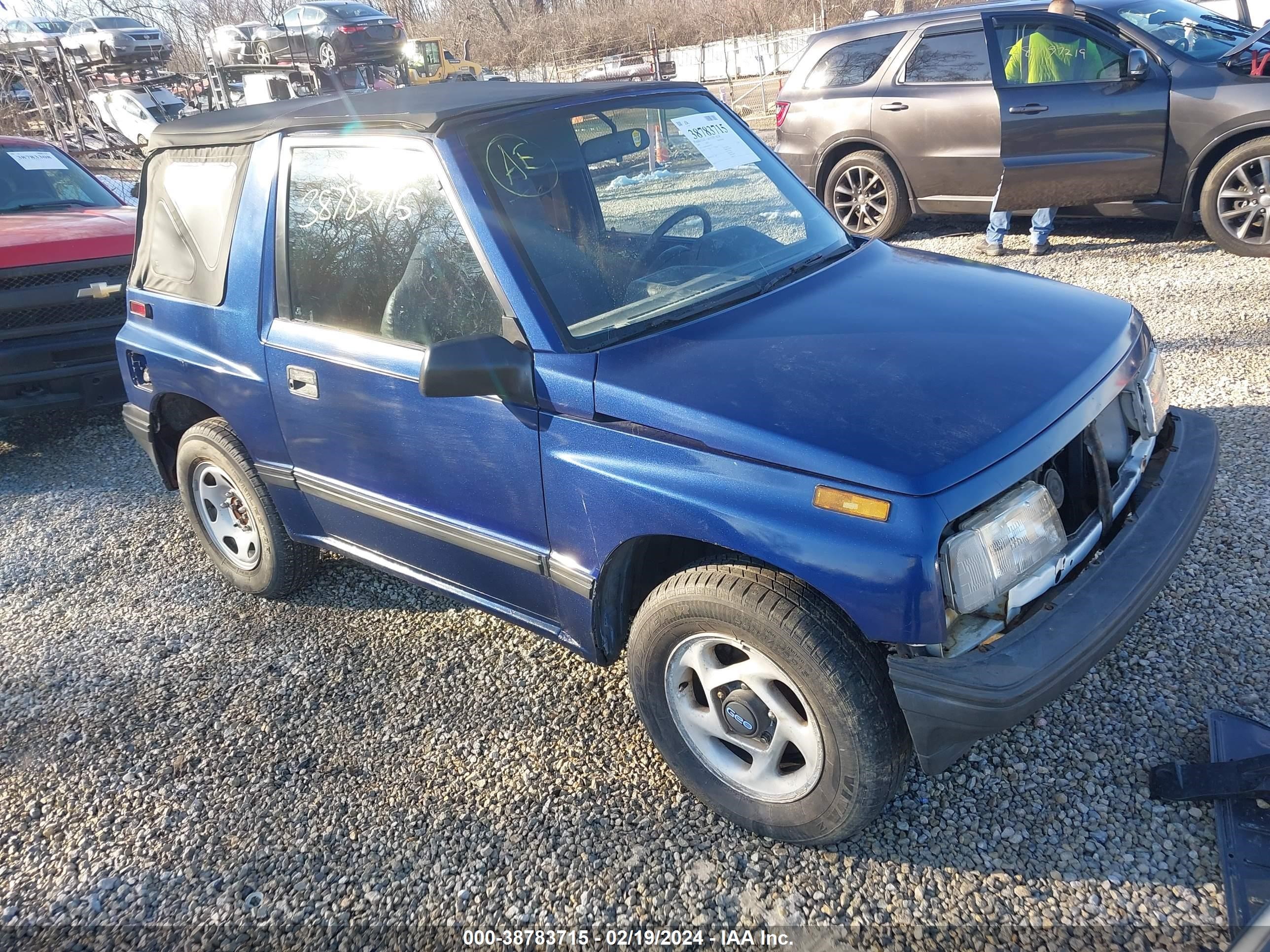 Photo 0 VIN: 2CNBE186XS6919762 - GEO TRACKER 