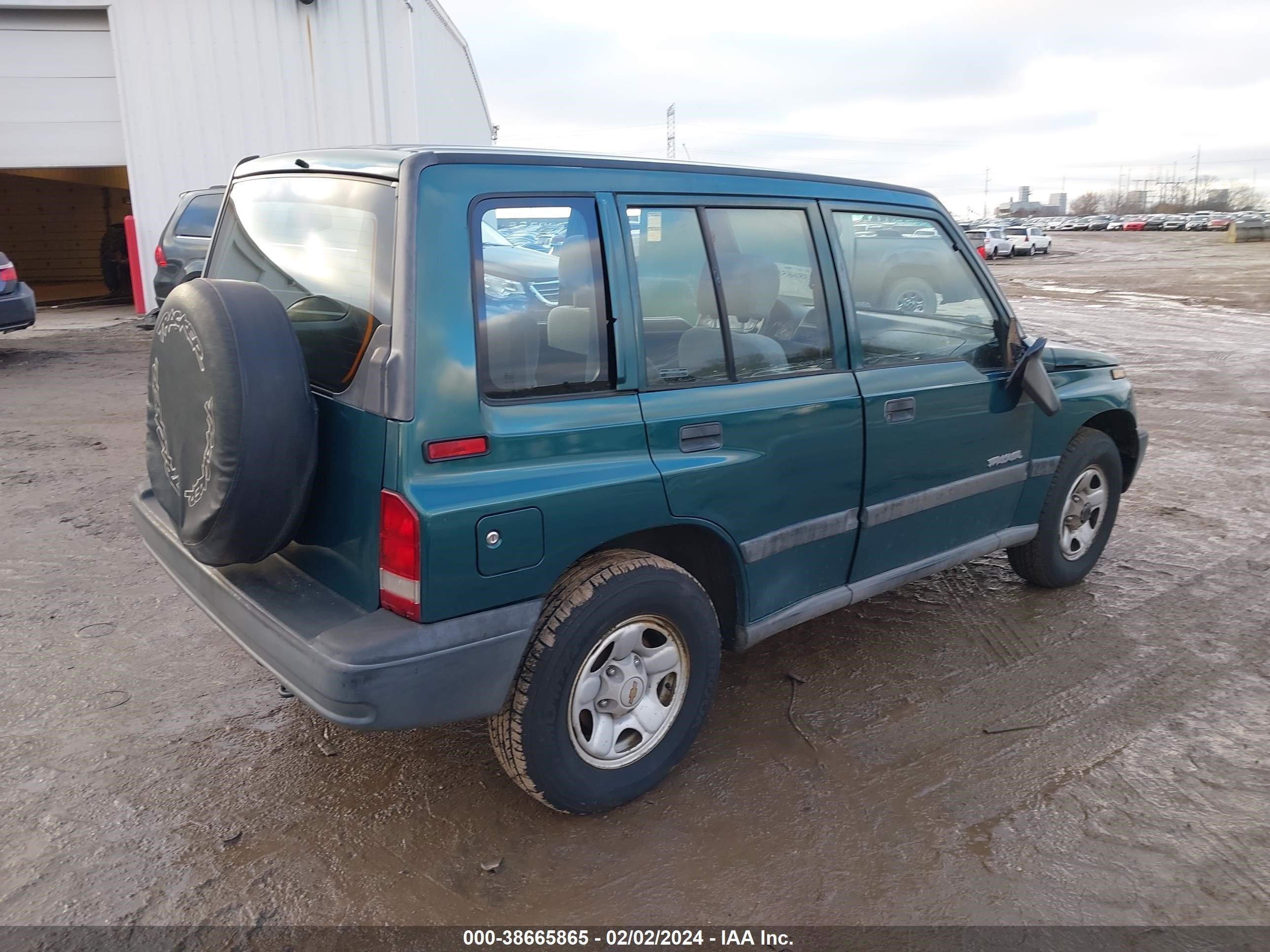 Photo 3 VIN: 2CNBJ1362W6917481 - CHEVROLET TRACKER 