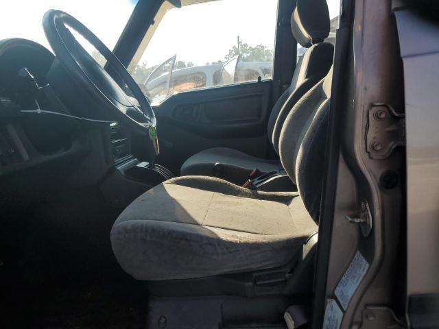 Photo 6 VIN: 2CNBJ1363W6910863 - CHEVROLET TRACKER 