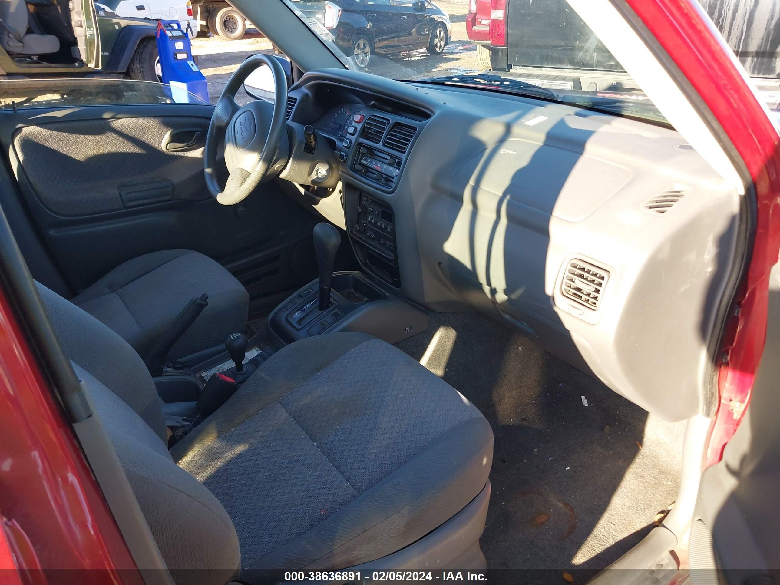 Photo 4 VIN: 2CNBJ13C616950370 - CHEVROLET TRACKER 