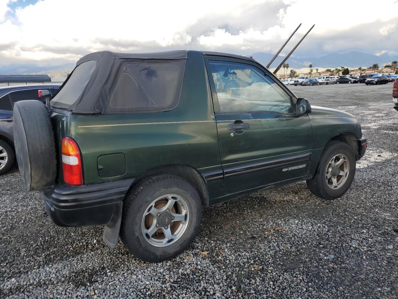 Photo 2 VIN: 2CNBJ18C4X6910242 - CHEVROLET TRACKER 